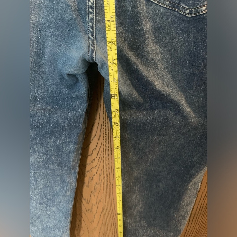Terra and Sky Slim Fit High-Rise Women Jeans in faded Blue - Picture 7 of 7